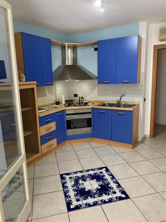 דירות קרוטונה Residenza Anna Maria מראה חיצוני תמונה