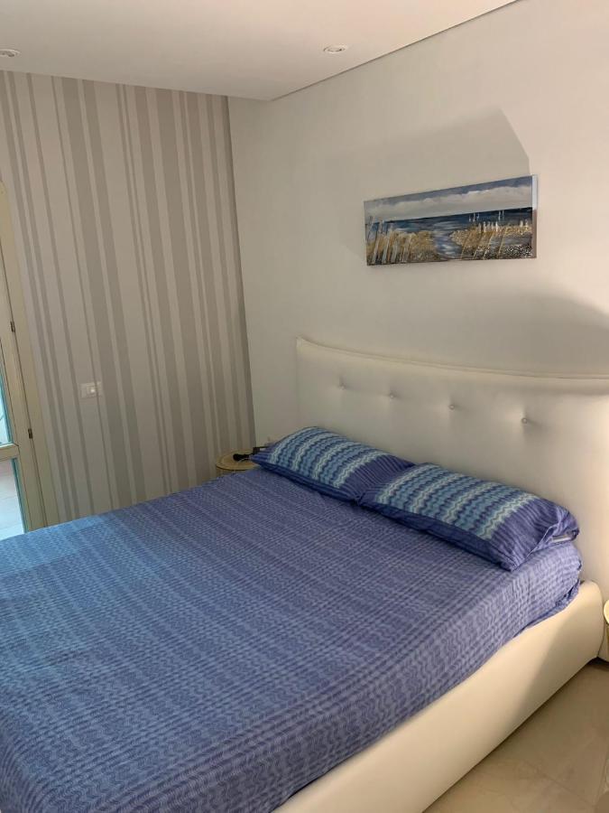 דירות קרוטונה Residenza Anna Maria מראה חיצוני תמונה